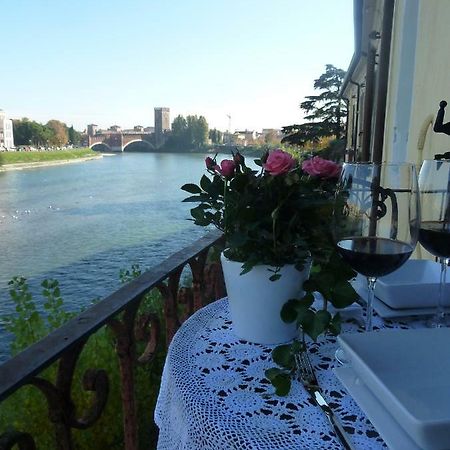 Ferienwohnung Casa Archi - Balcone Sul Fiume Verona Exterior foto