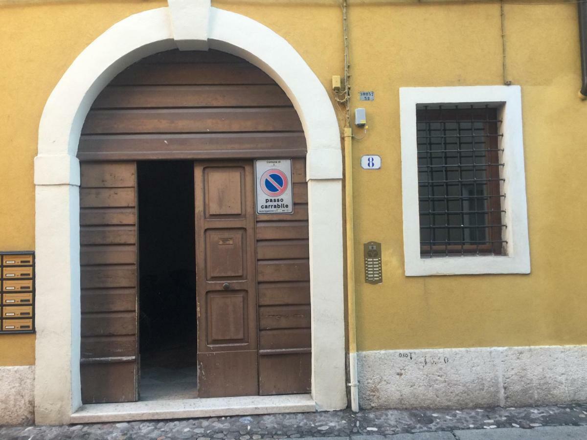 Ferienwohnung Casa Archi - Balcone Sul Fiume Verona Exterior foto